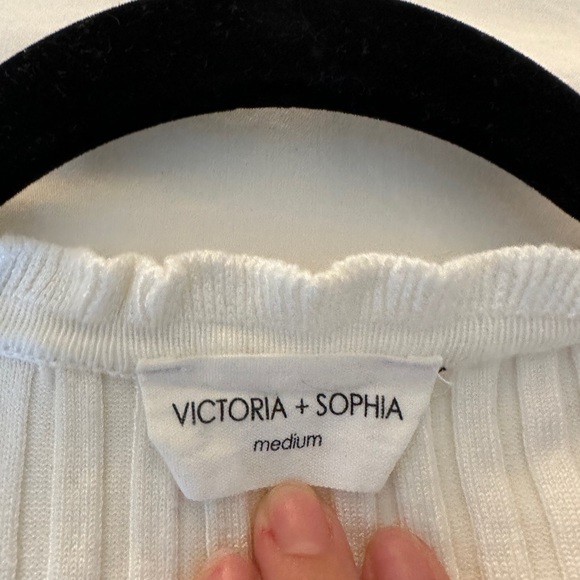 Cropped White Front Button Knit Top - Picture 3 of 3